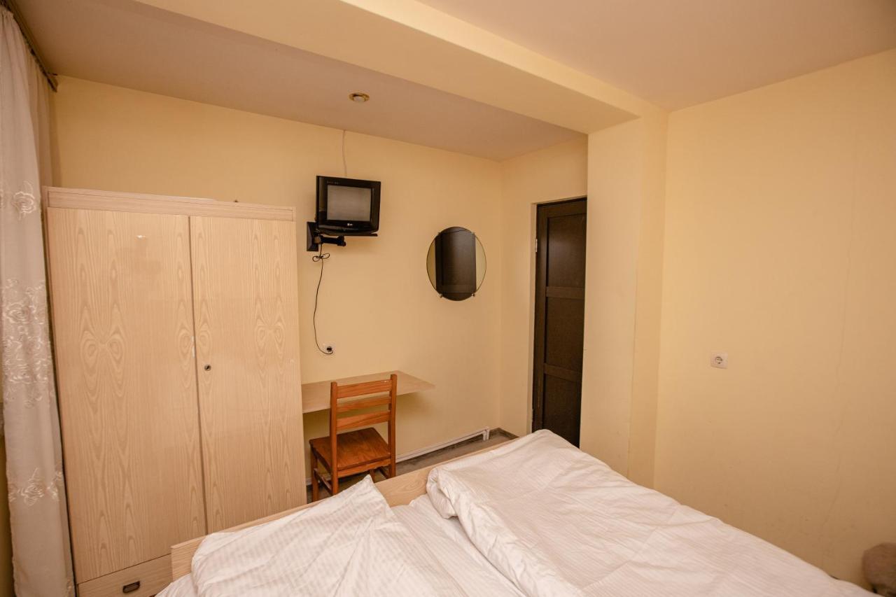Arsego Hostel Ванадзор Экстерьер фото