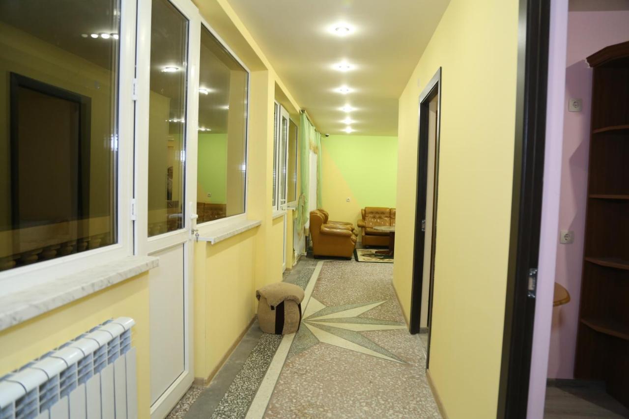 Arsego Hostel Ванадзор Экстерьер фото