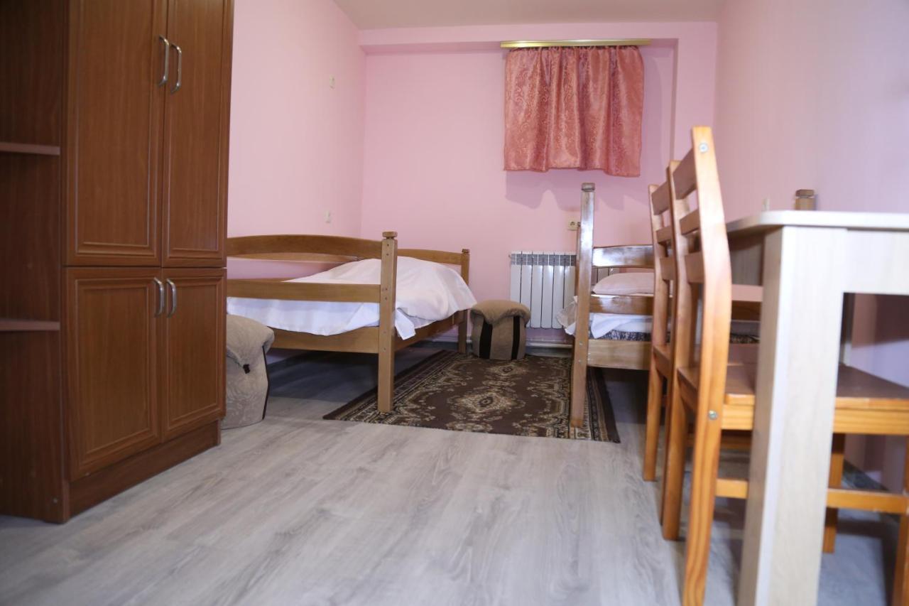 Arsego Hostel Ванадзор Экстерьер фото